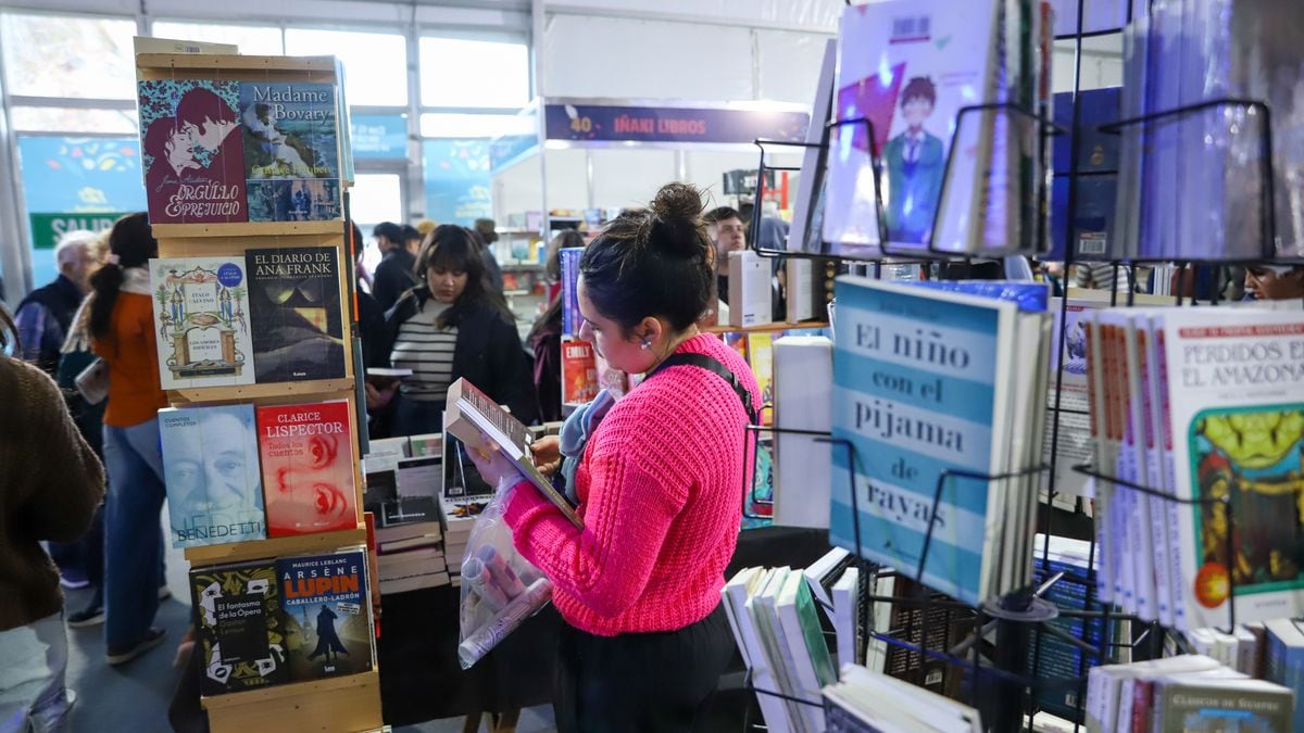 Vuelve la Feria del Libro de Neuquén con diez jornadas para leer, escuchar y encontrarse en el Parque Central