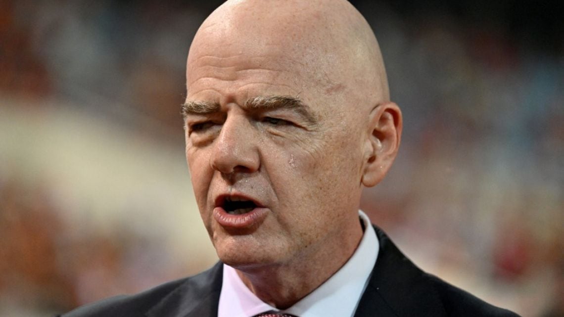 Francia le soltó la mano a Infantino y ahora le marca la cancha de cara al 2027