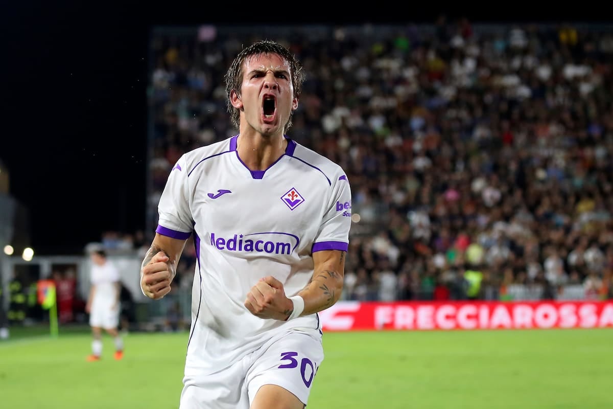 Mastantuono se sacó la mufa con un hat-trick que le cambió la cara a Fiorentina