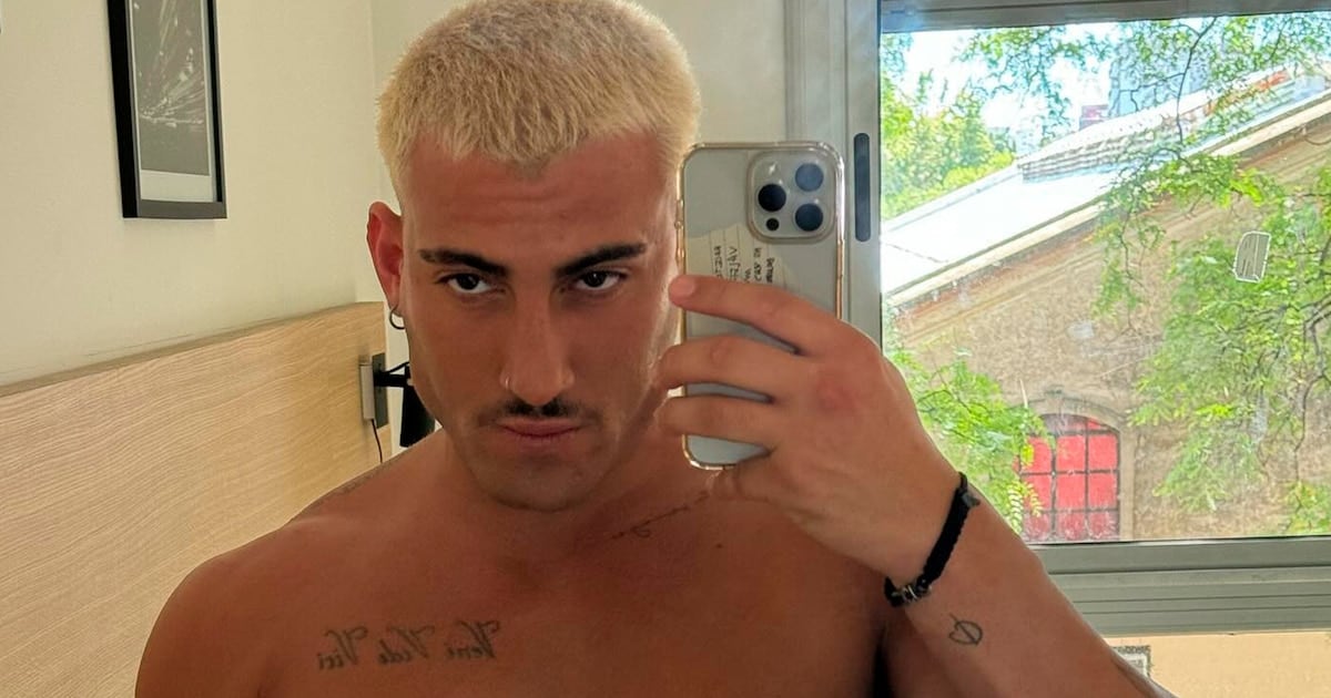 Tomás Holder se mostró en 125 kilos y en Ibiza y tiró una frase que duele: "Mi cuerpo no es real, ni sano"