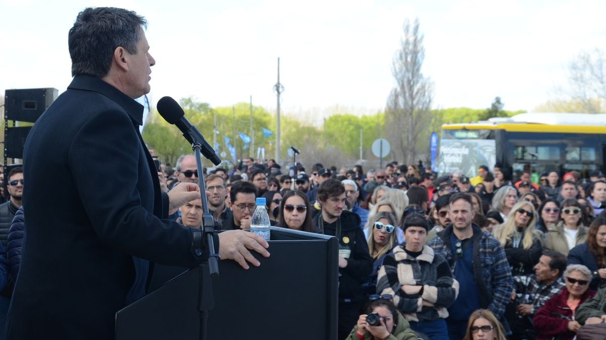 Neuquén extiende su paseo costero a 35 kilómetros y se posiciona como nodo de distribución turística en la Patagonia norte