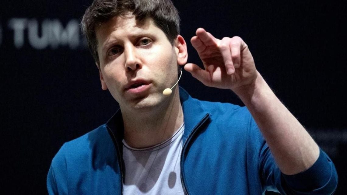 Sam Altman le puso nombre a los dos fantasmas que persiguen a la inteligencia artificial y pide reglas antes del desastre