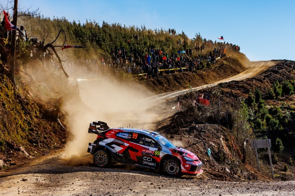El pibe Solberg rompió Chile y metió a Toyota en la historia grande del rally mundial