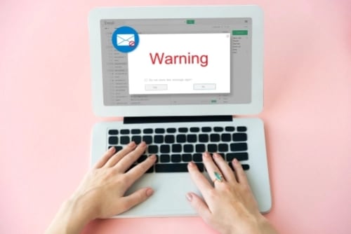 Cuando la IA se pone a servicio de la estafa: la trastienda de EvilTokens, la plataforma que escribía correos truchos en piloto automático