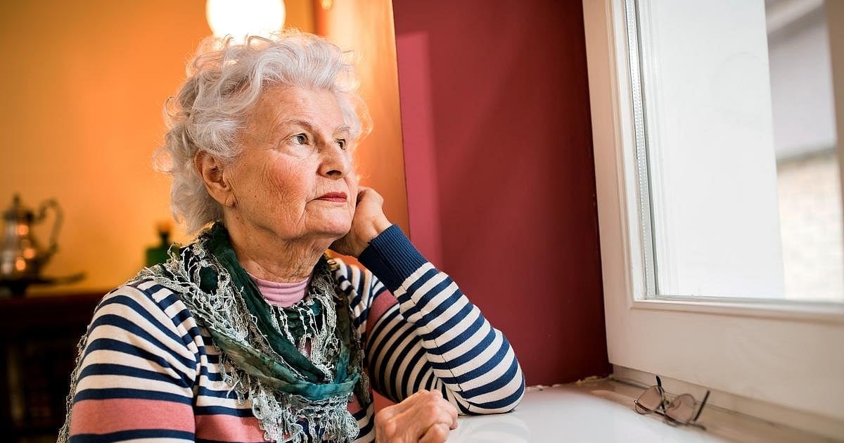 La cuenta regresiva que empieza en una silla vacía: lo que el aislamiento y la soledad le hacen al cuerpo