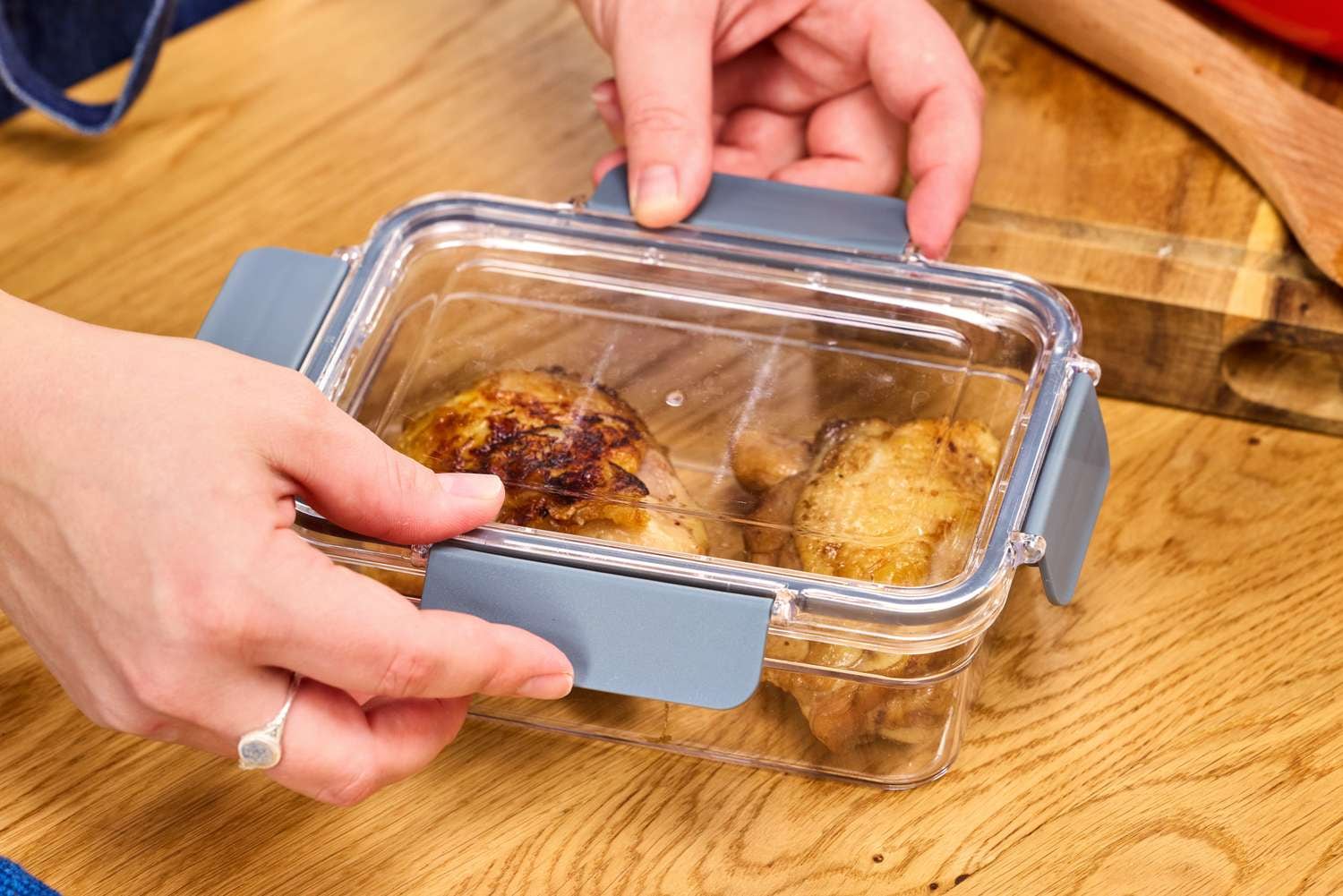 La cocina del lunes que se come el viernes: cuánto dura realmente la comida guardada en la heladera