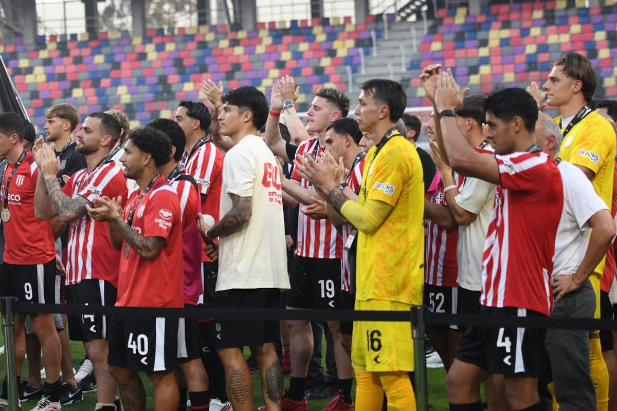 Central levantó la Supercopa entre penales, VAR caliente y un final que terminó a las piñas