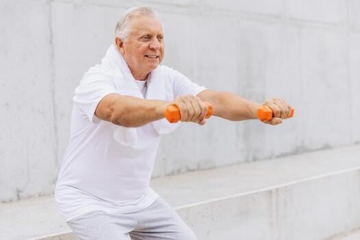 Cómo se construye un cuerpo fuerte después de los 35, según la cirujana ortopédica Vonda Wright