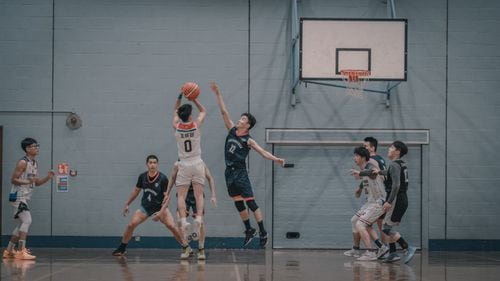 Mirotic y Shorts se cargaron al ASVEL al hombro y Valencia sigue como uno de los punteros de la Euroliga