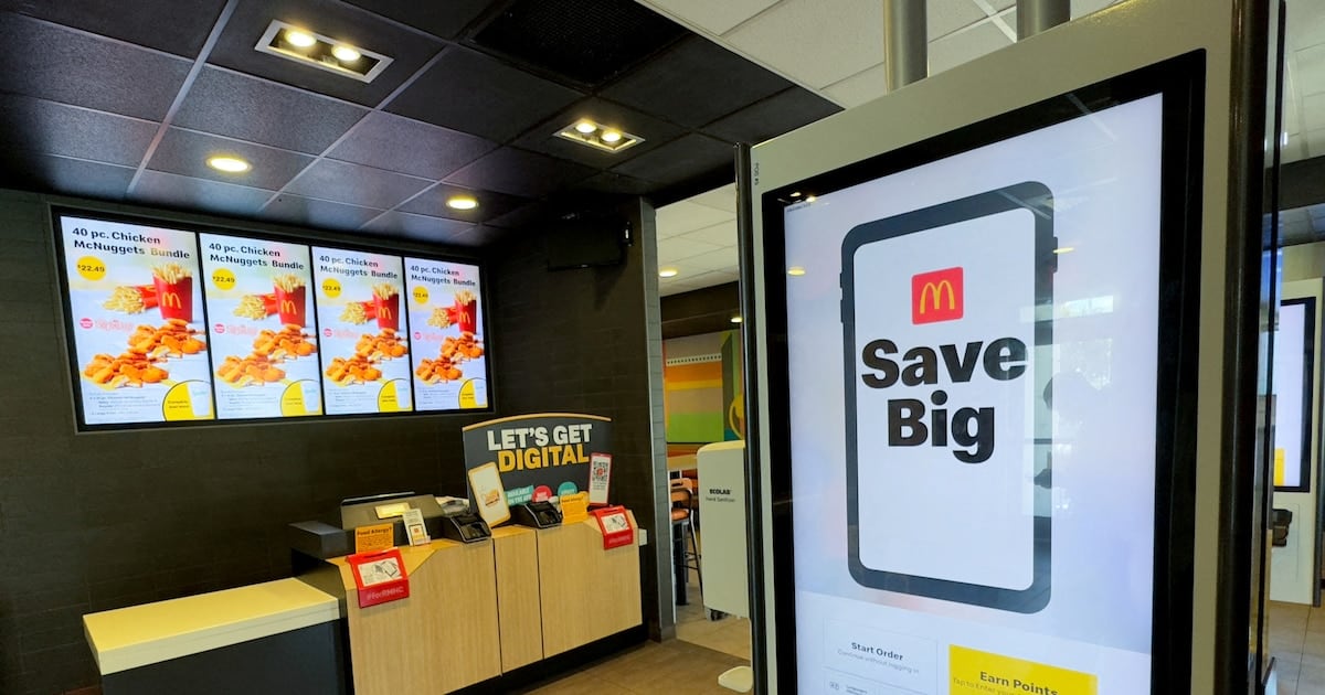 El menú ya no es el mismo: la inteligencia artificial decide cuánto vale tu Big Mac según la cuadra