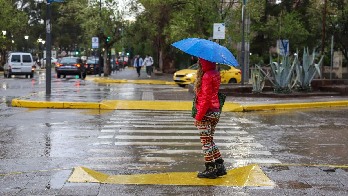 Neuquén se prepara para una jornada de tormentas fuertes y granizo en el interior
