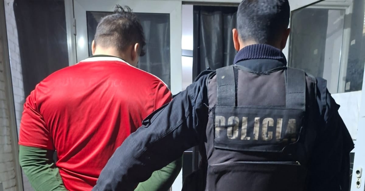 Detienen a un ex policía exonerado por el femicidio de una joven de 26 años en una pensión de Rosario