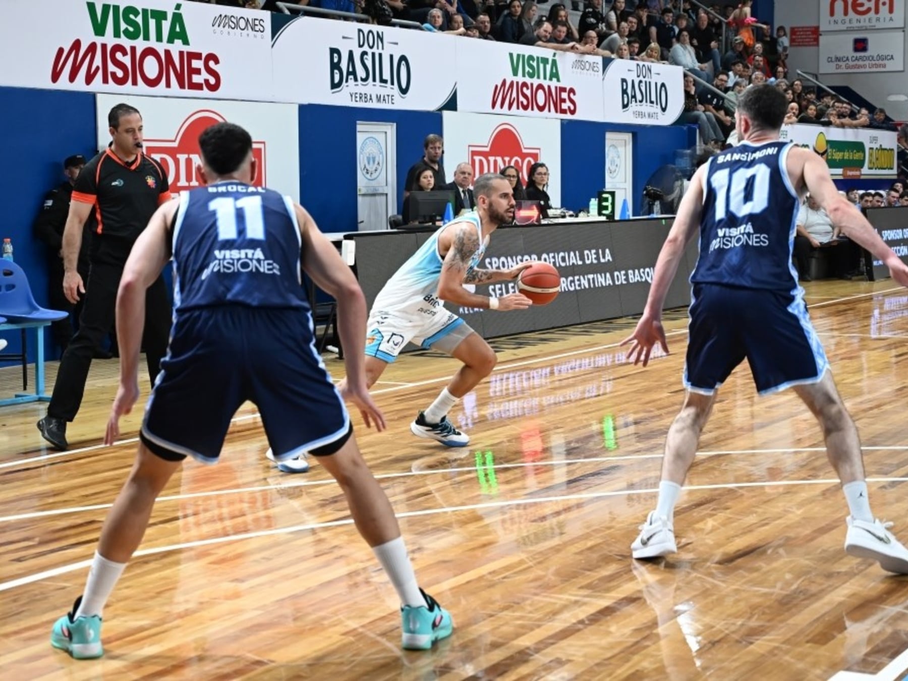 Barral y los triples de Chiarini le rompieron el invicto a Oberá en Misiones