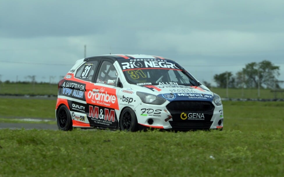Eidelstein le ganó al agua en Concepción del Uruguay y se adueñó de la pole provisoria de la Clase 2