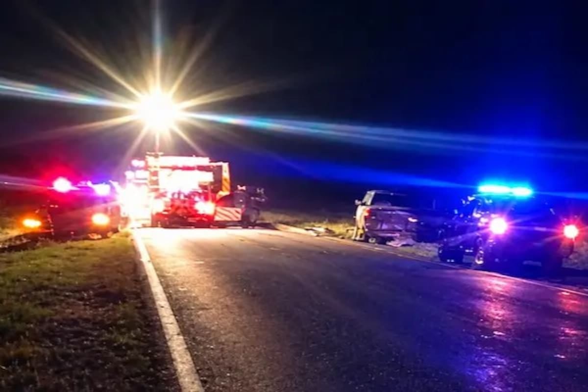 Tres jóvenes muertos y dos graves al ser embestidos en la banquina de la Ruta 65, en Santa Fe