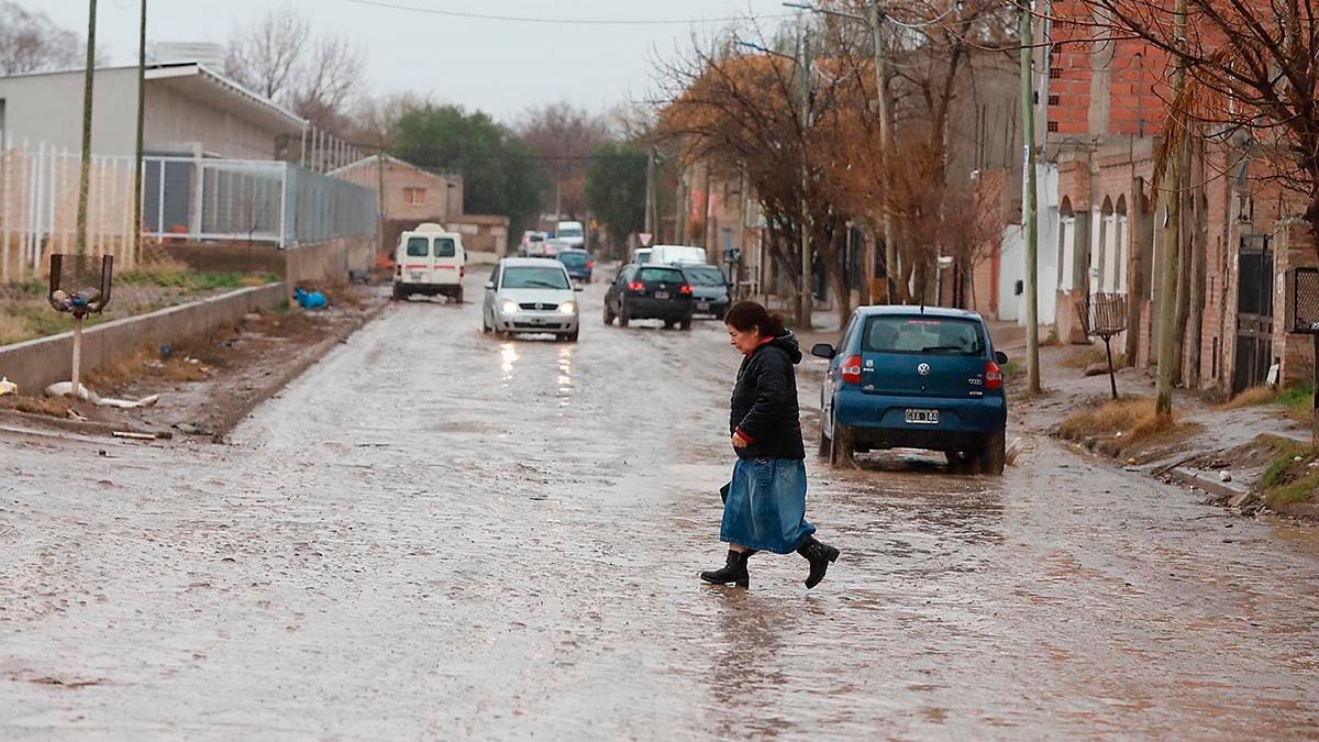Neuquén entra en modo alerta: qué hacer antes de que el agua vuelva a los cauces que la sequía dejó vacíos