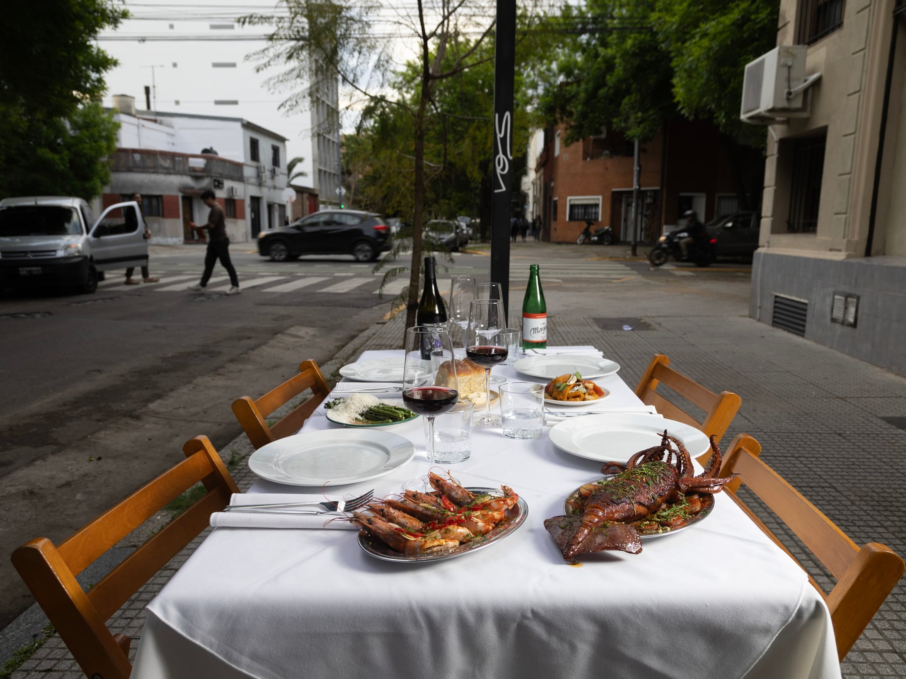 Villa Ortúzar reconfigura su mapa gastronómico con locales amplios y alquileres más accesibles