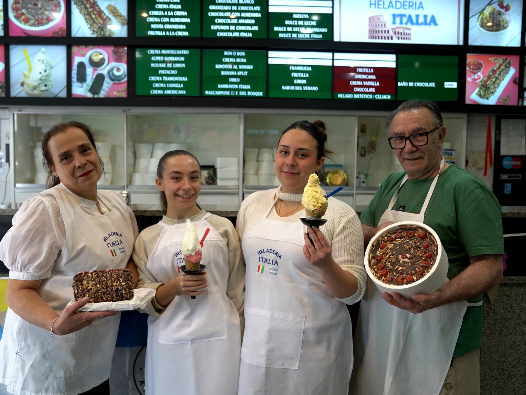 Monte Castro conserva un gelato de 1966 con maquinaria y recetas intactas